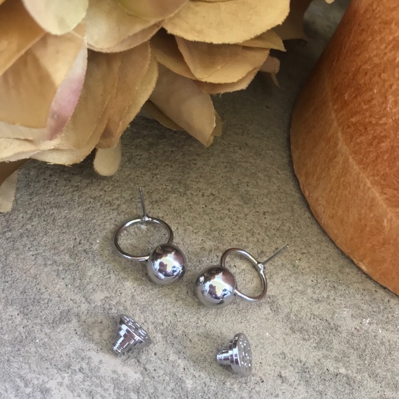 TORY BURCH • Silver Logo Bead Earrings - Picture 5 of 8